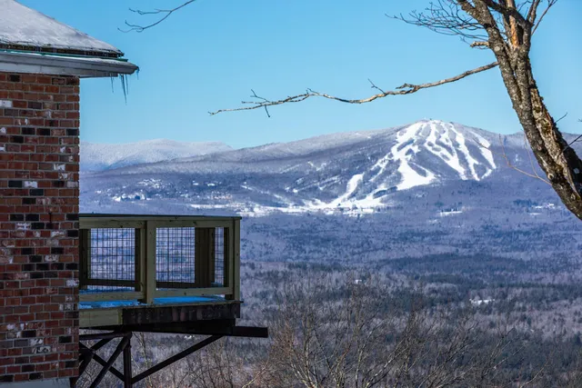 $750,000 | 57 Pearl Buck Drive, Unit 33, Winhall, VT 05340