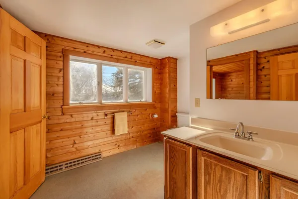 $750,000 | 57 Pearl Buck Drive, Unit 33, Winhall, VT 05340