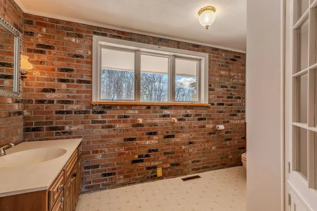 $750,000 | 57 Pearl Buck Drive, Unit 33, Winhall, VT 05340