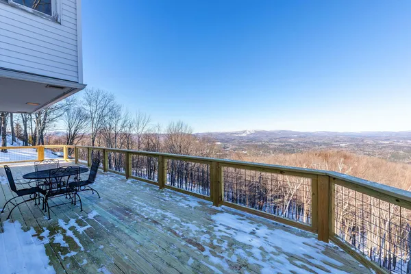 $750,000 | 57 Pearl Buck Drive, Unit 33, Winhall, VT 05340