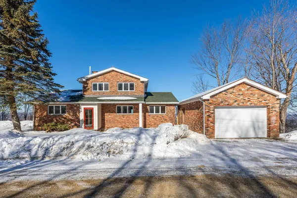 $750,000 | 57 Pearl Buck Drive, Unit 33, Winhall, VT 05340