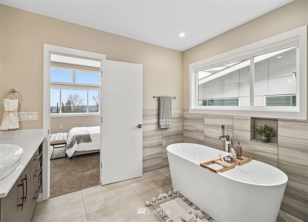 11838 79th Avenue South Seattle, WA 98178 - Photo 24 of 40