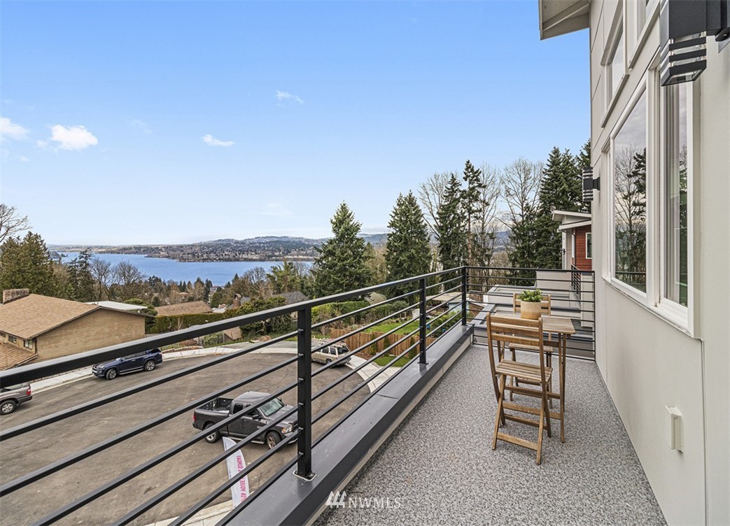 11838 79th Avenue South Seattle, WA 98178 - Photo 29 of 40