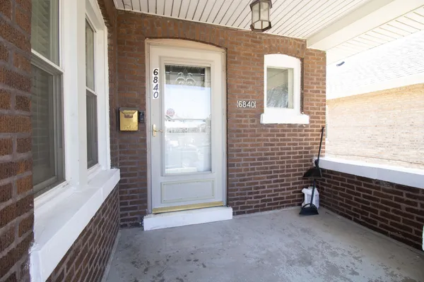 $429,900 | 6840 30th Street, Berwyn, IL 60402