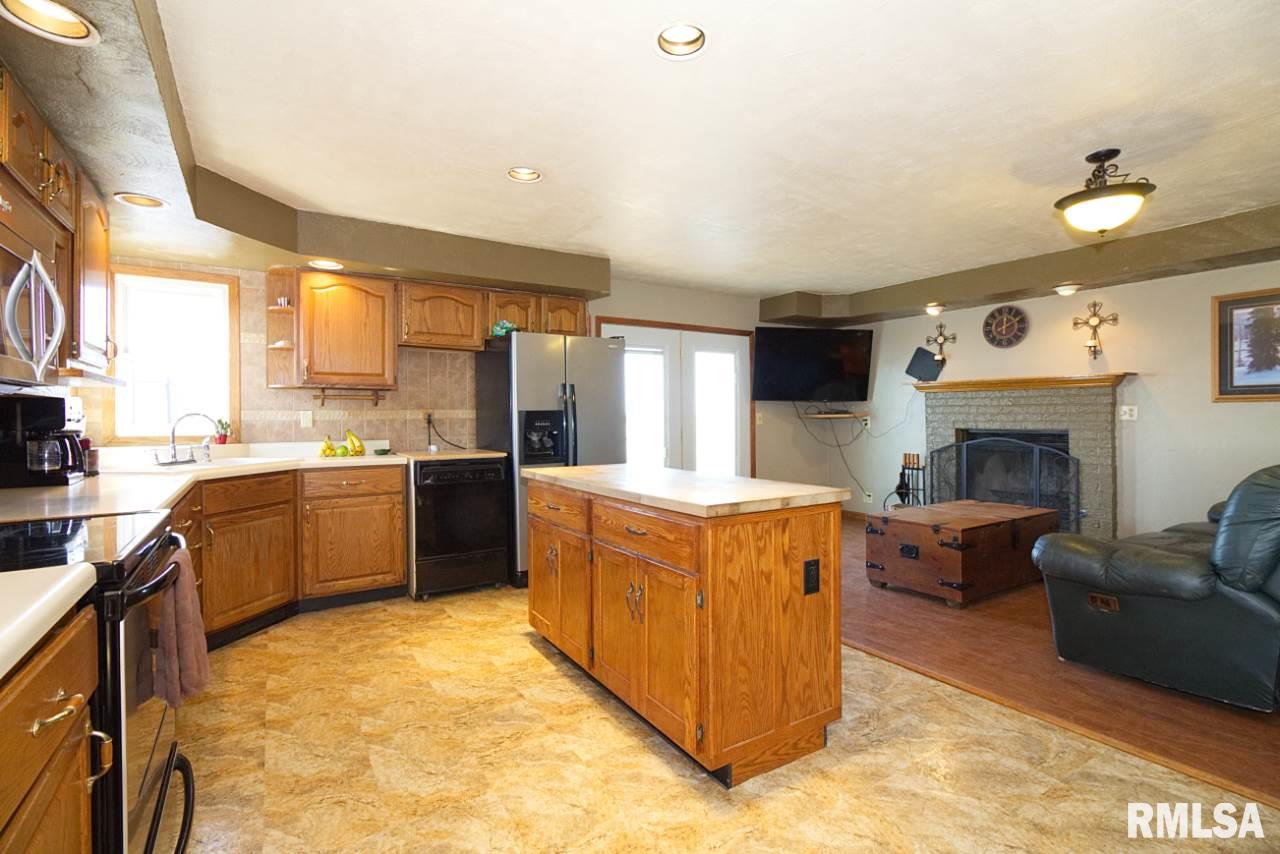 20627 Washington Road Morton, IL 61550 - Photo 2 of 32 Gallery Image 2