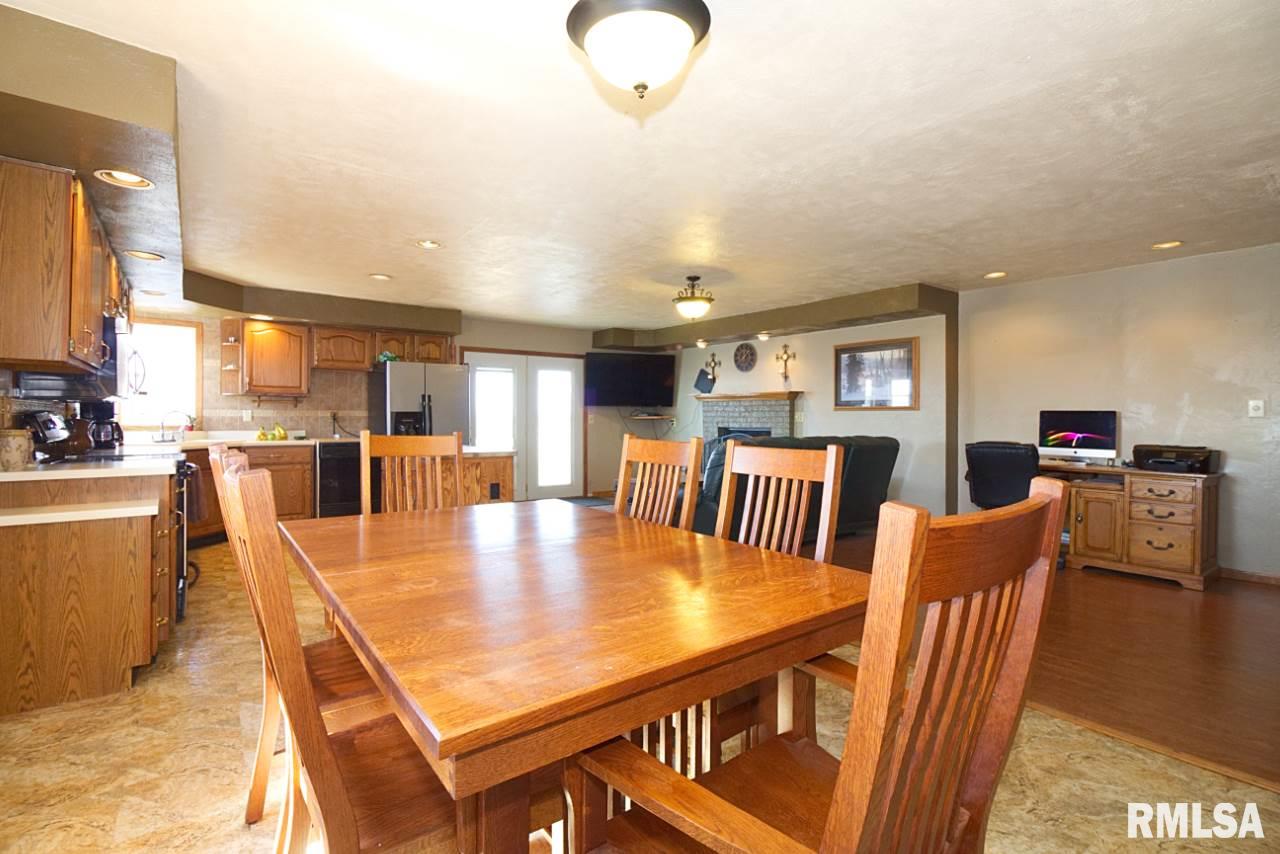 20627 Washington Road Morton, IL 61550 - Photo 5 of 32 Gallery Image 5