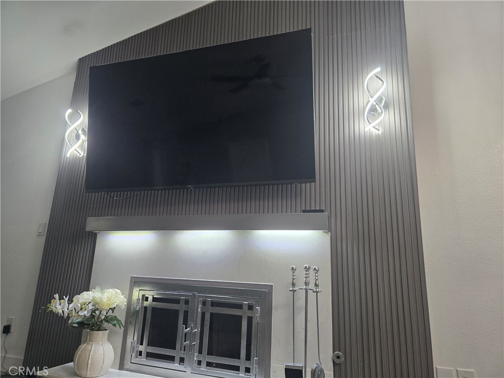 33860 Bell Thousand Palms, CA 92276 - Photo 39 of 49 a view of entryway