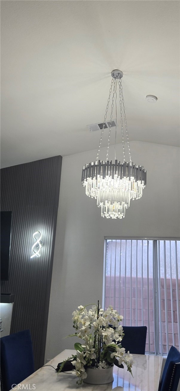 33860 Bell Thousand Palms, CA 92276 - Photo 48 of 49 a vase of flowers sitting on a table