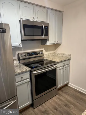 $2,000 | 13513 Orchard Drive, Unit 3513, Clifton, VA 20124