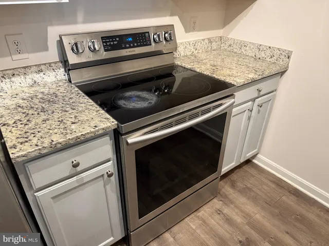 $2,000 | 13513 Orchard Drive, Unit 3513, Clifton, VA 20124