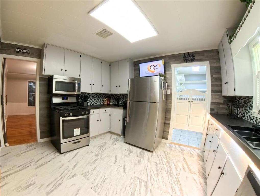 3731 Ohio Street Lake Charles, LA 70607 - Photo 9 of 20