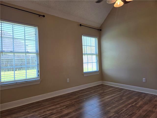 1830 Kings Row Slidell, LA 70461 - Photo 17 of 23