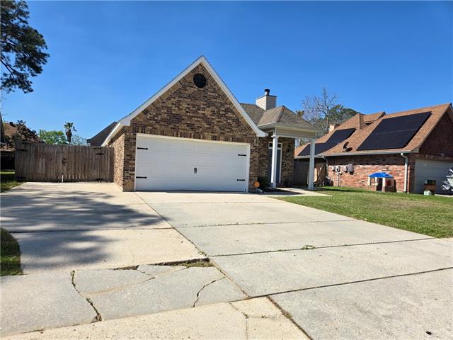 1830 Kings Row Slidell, LA 70461 - Photo 2 of 23