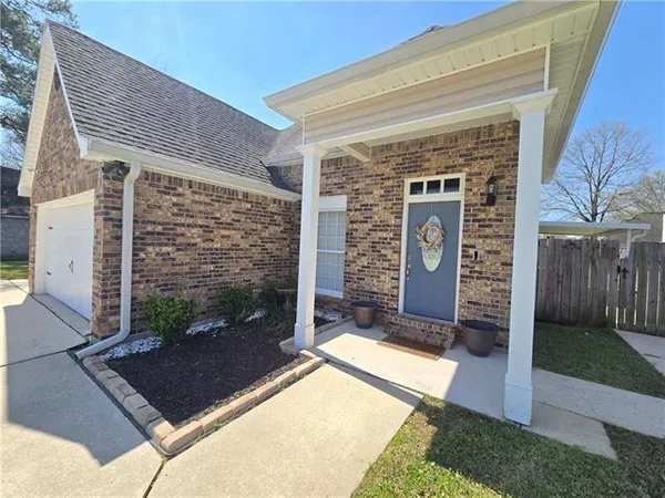$1,900 | 1830 Kings Row, Slidell, LA 70461