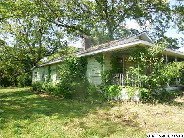 5305 Hazelwood Road Adamsville, AL 35005 - Photo 2 of 21