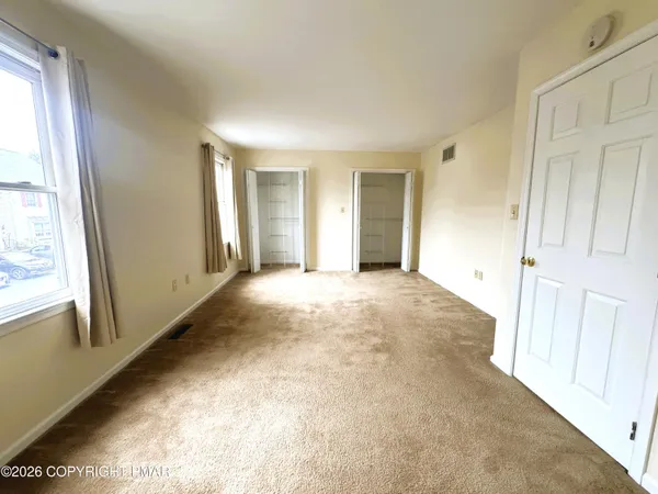 $2,500 | 124 Eaglesmere Circle, Unit 20, East Stroudsburg, PA 18301