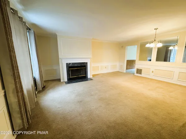 $2,500 | 124 Eaglesmere Circle, Unit 20, East Stroudsburg, PA 18301