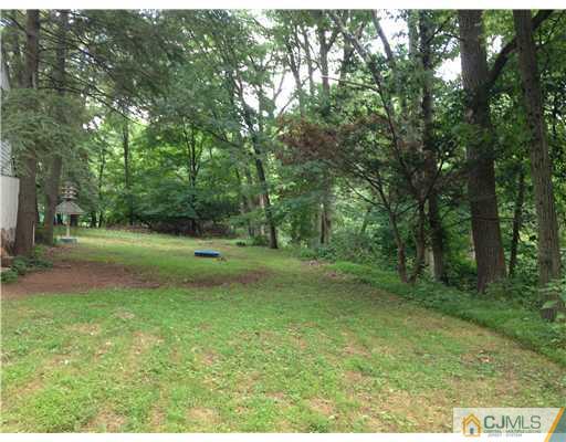 113 Overbrook Road Piscataway, NJ 08854 - Photo 2 of 8 Gallery Image 2