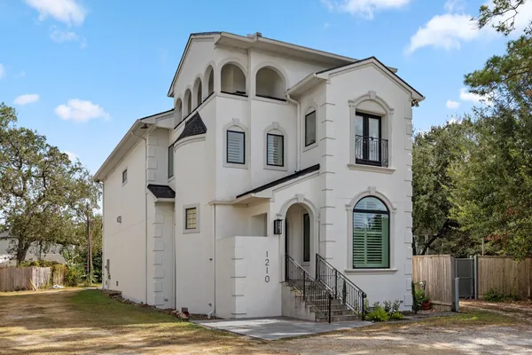 $4,900 | 1210 Parkerhaven Court, Houston, TX 77008