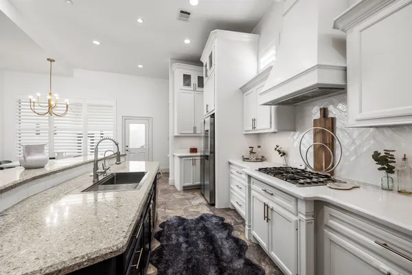 $4,900 | 1210 Parkerhaven Court, Houston, TX 77008