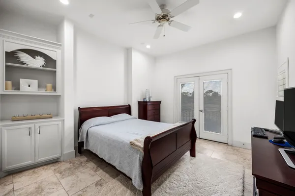 $4,900 | 1210 Parkerhaven Court, Houston, TX 77008