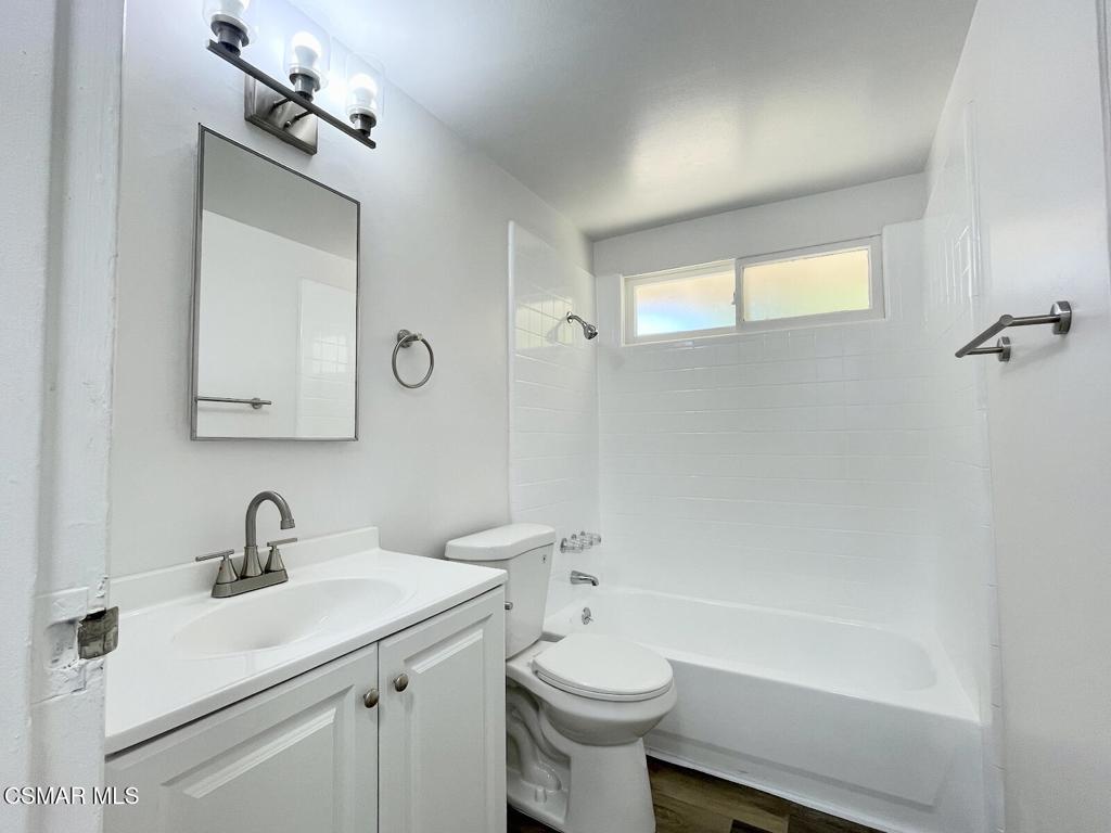 1507 Buster Street Simi Valley, CA 93065 - Photo 19 of 32