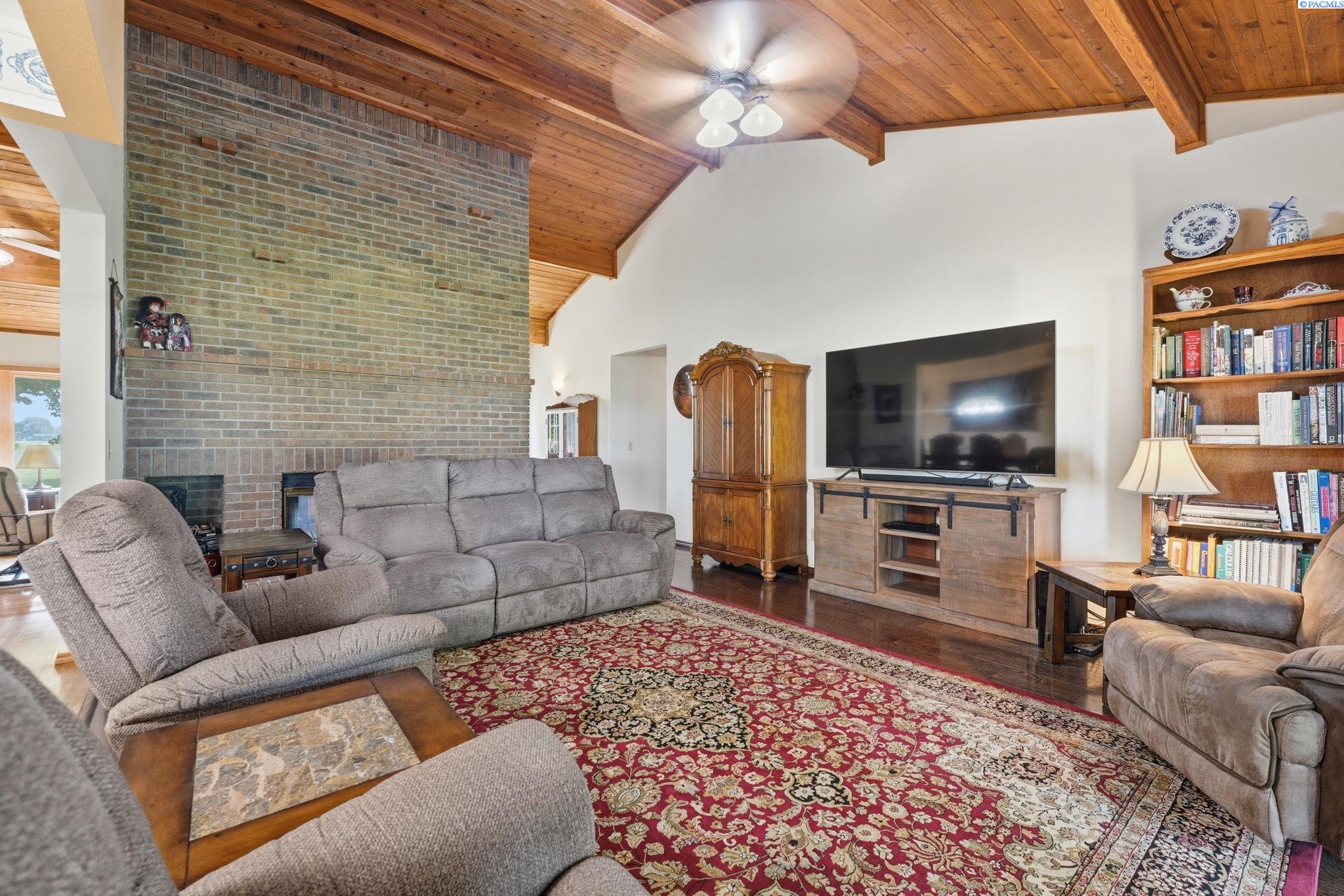 3011 Birch Road Pasco, WA 99301 - Photo 10 of 43 Gallery Image 10