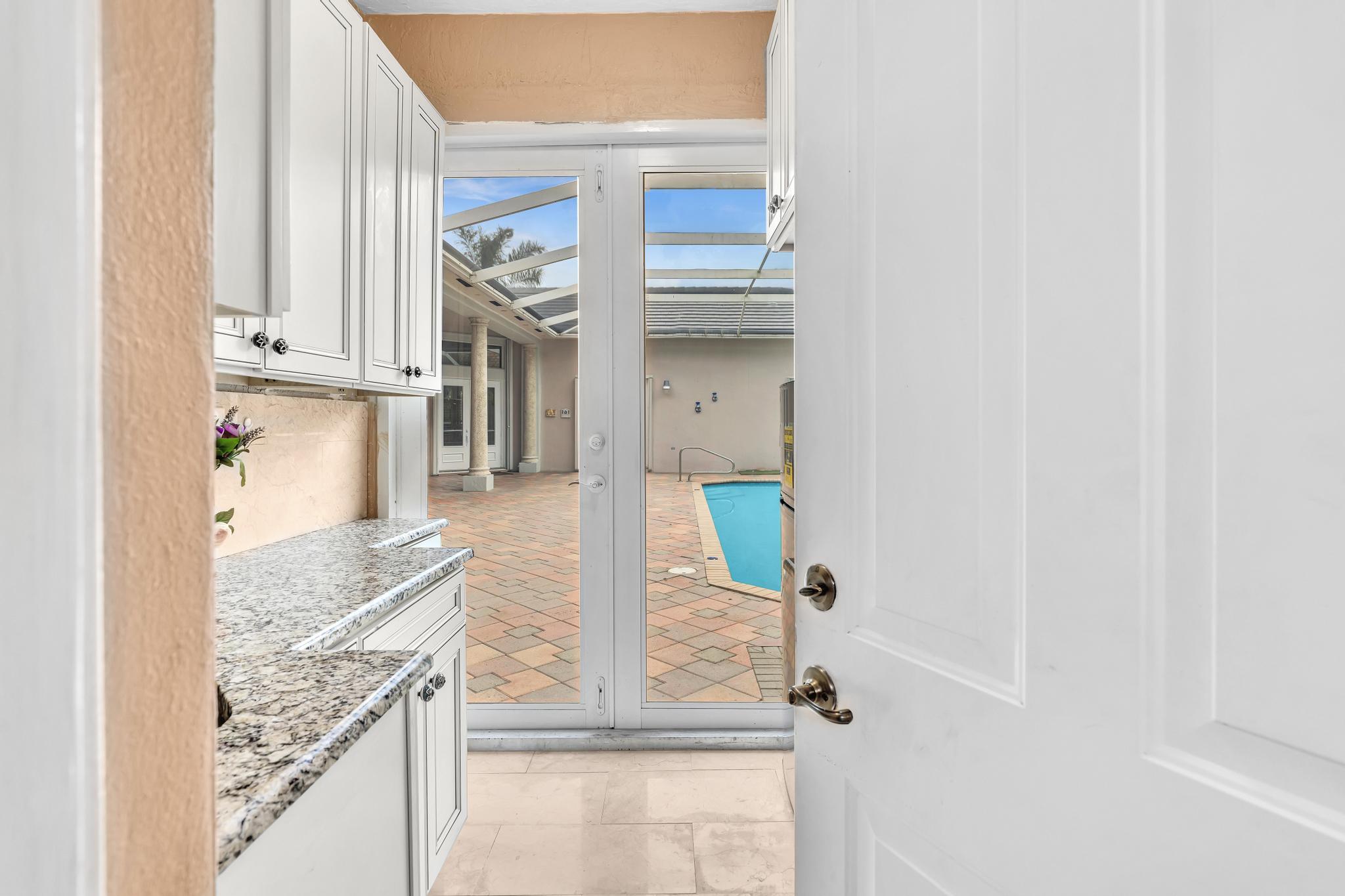 21833 Marigot Drive Boca Raton, FL 33428 - Photo 59 of 72 GUEST HOUSE KITCHENETTE