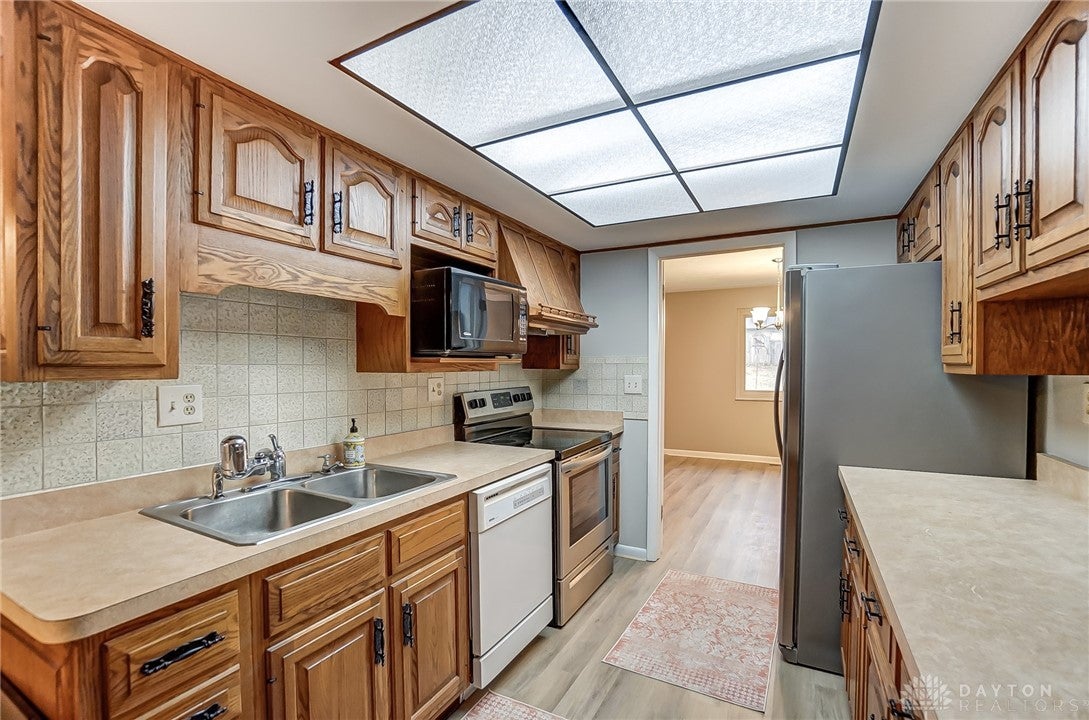 5650 Oak Valley Road Kettering, OH 45440 - Photo 12 of 54 Gallery Image 12