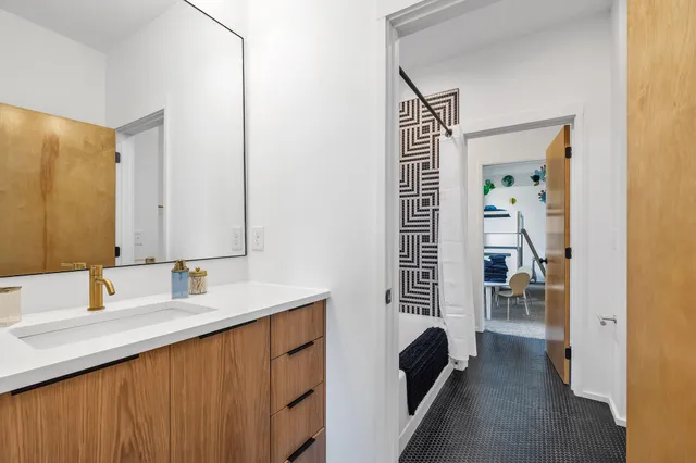 $745,000 | 542 Alexander Drive, Chattanooga, TN 37415