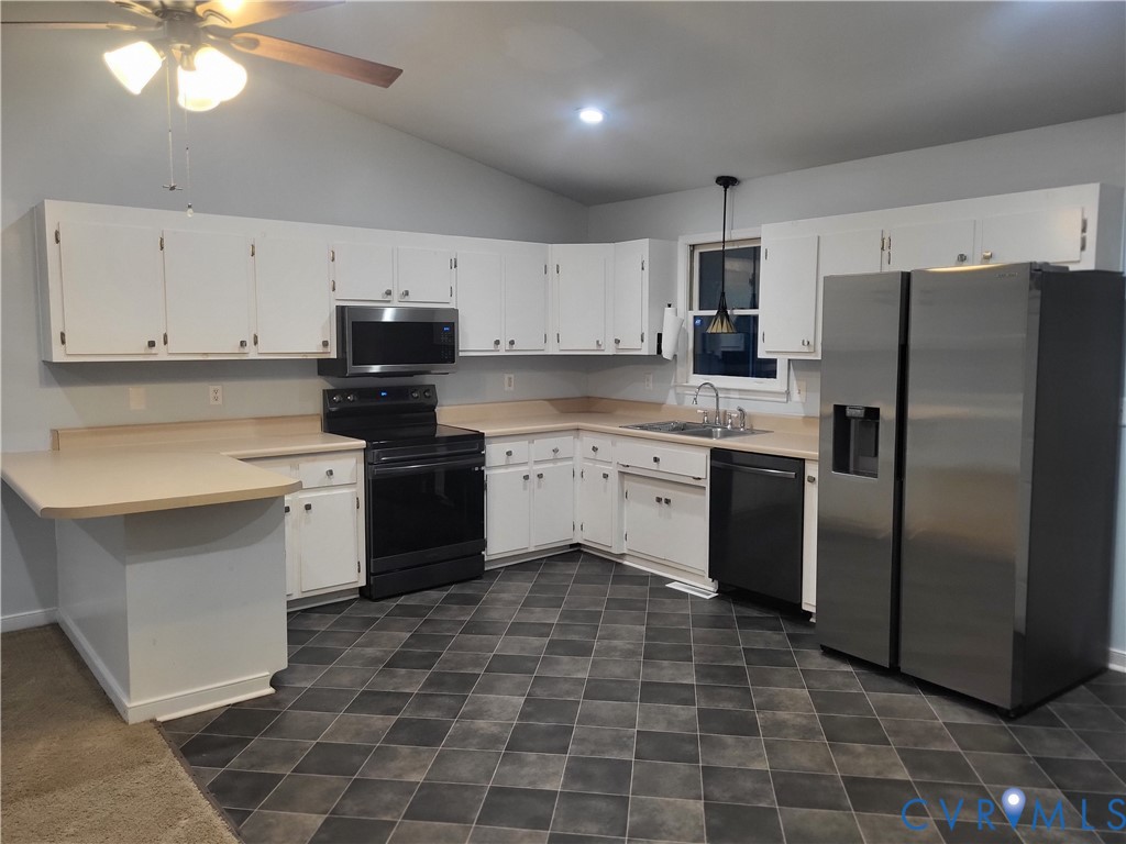 5309 Sterling Road Petersburg, VA 23803 - Photo 3 of 43