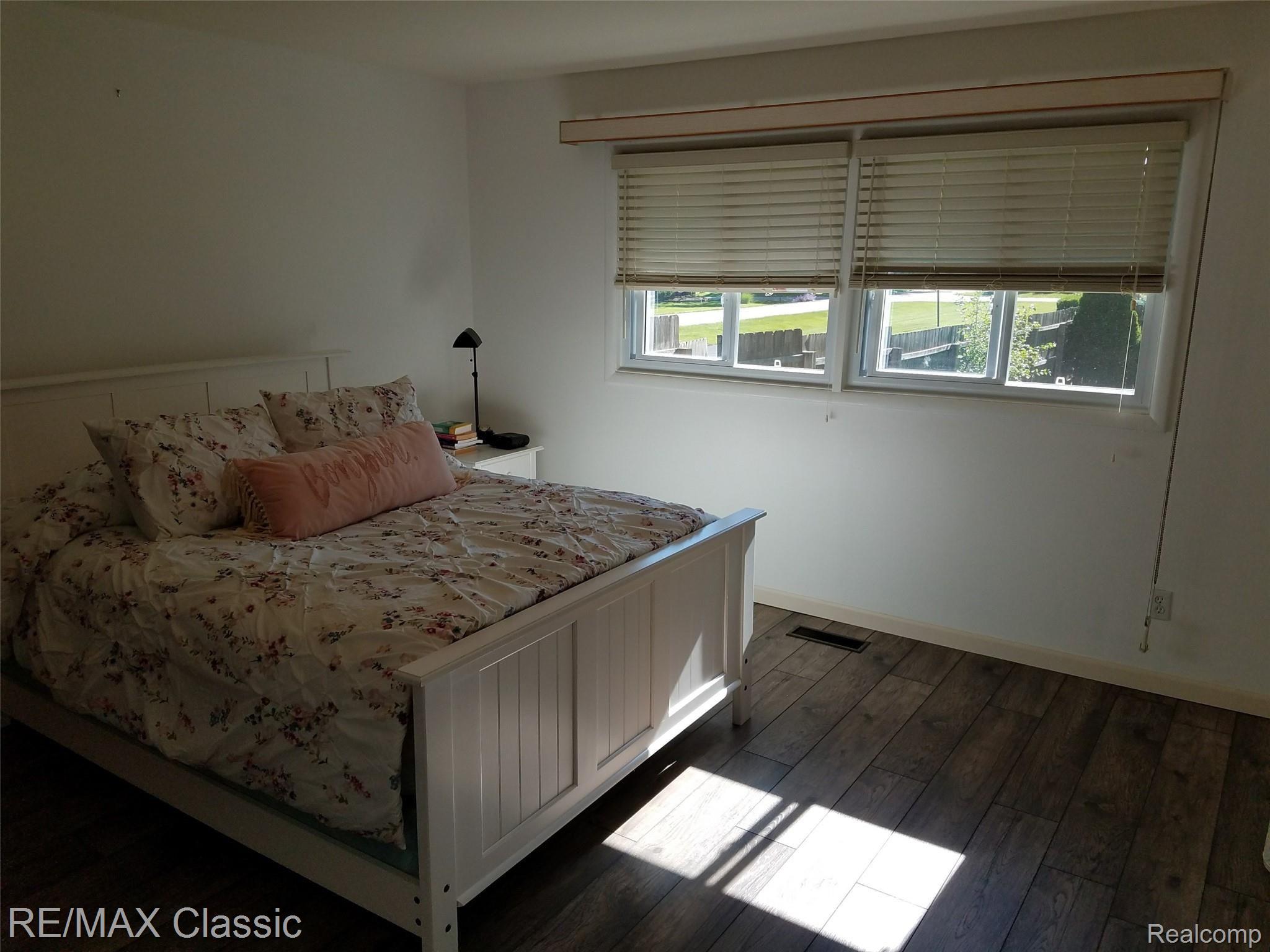 3360 Adams Road Troy, MI 48084 - Photo 11 of 25 3360 MBR.jpg