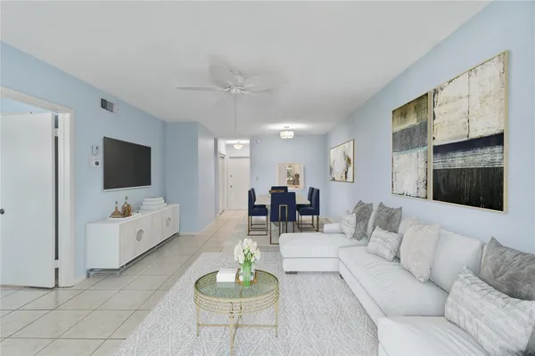 $249,900 | 2050 Northeast 39th Street, Unit 302E, Pompano Beach, FL 33064
