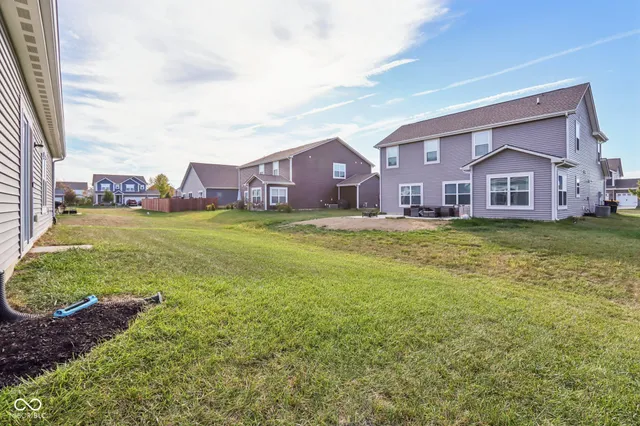 $339,900 | 6819 West Wintergreen Court, McCordsville, IN 46055