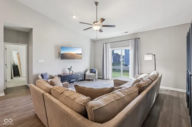 $339,900 | 6819 West Wintergreen Court, McCordsville, IN 46055