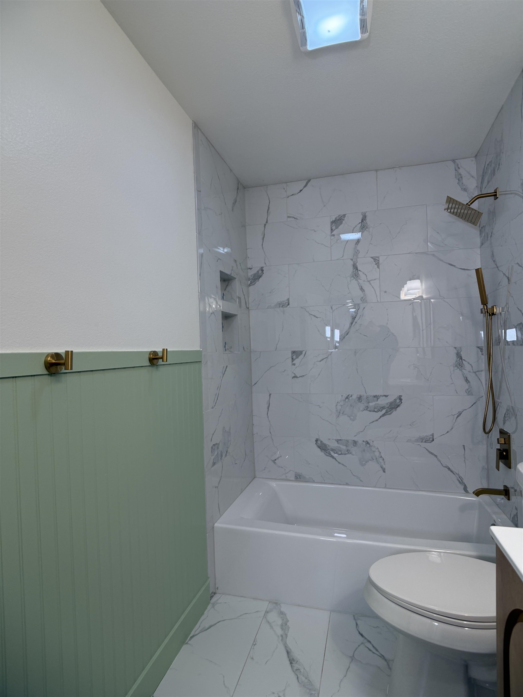 409 Ave R Marble Falls, TX 78654 - Photo 16 of 18