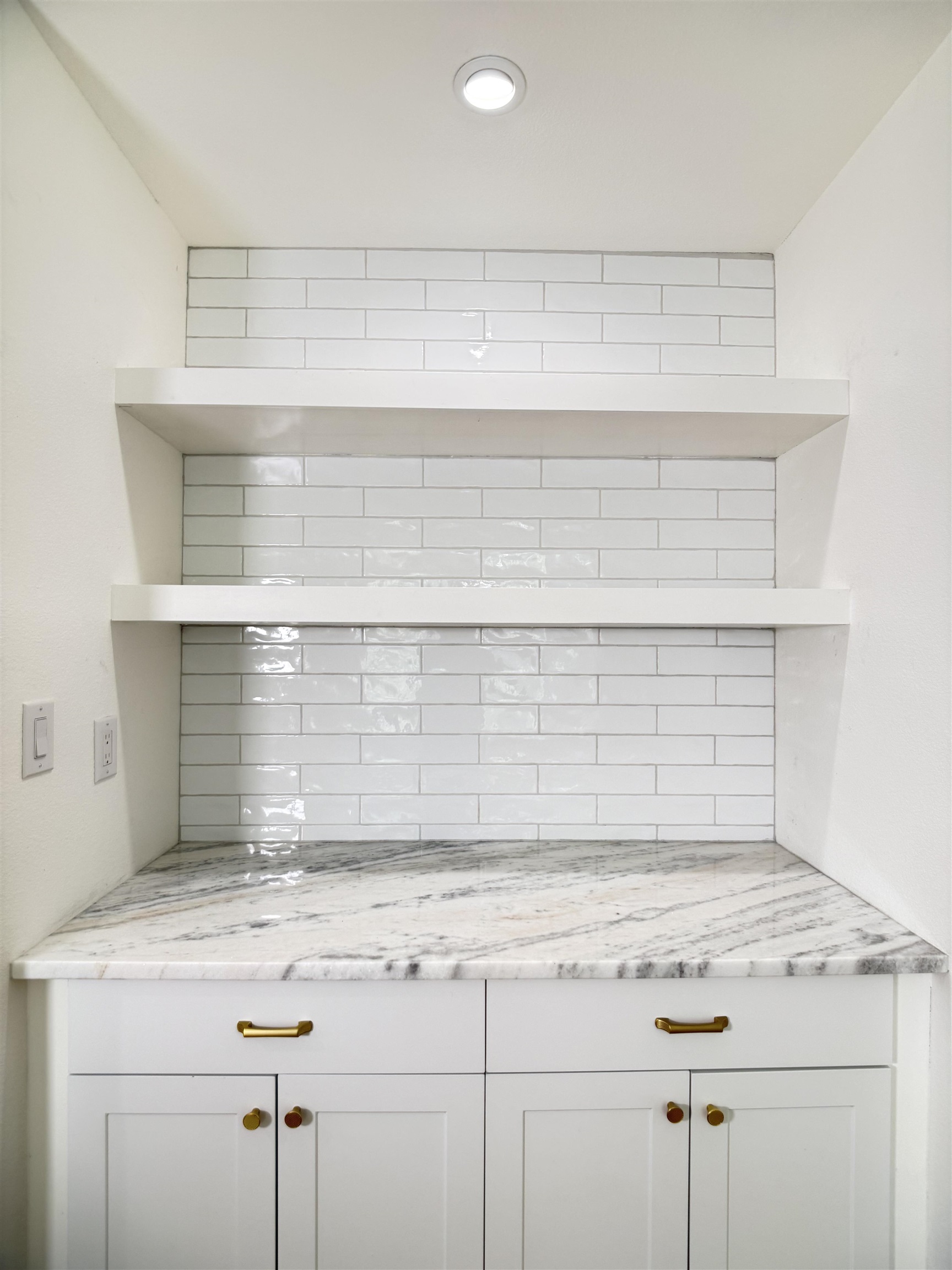 409 Ave R Marble Falls, TX 78654 - Photo 6 of 18