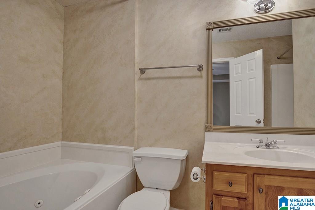 137 King James Court Alabaster, AL 35007 - Photo 15 of 21