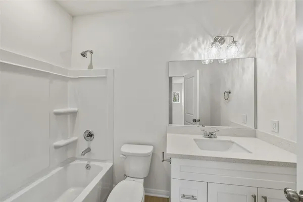 $1,725 | 716 West Dallas Street, Conroe, TX 77301