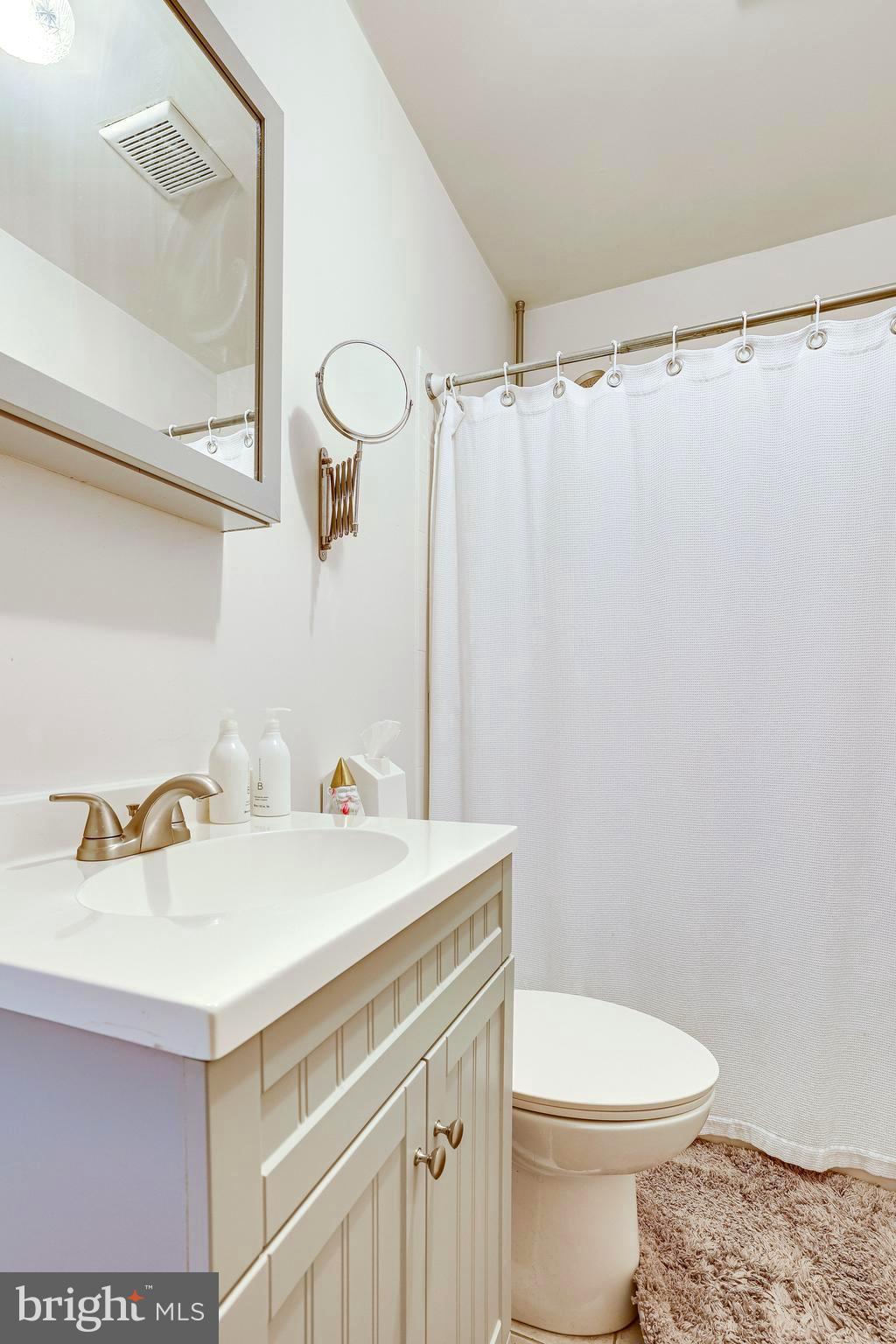 11535 Buttonwood Court Reston, VA 20191 - Photo 40 of 54 Gallery Image 40