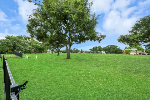 $599,000 | 31 Bendwood Drive, Sugar Land, TX 77478