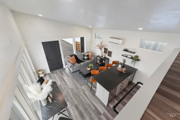$299,000 | 114 Raven Loop, Cascade, ID 83611