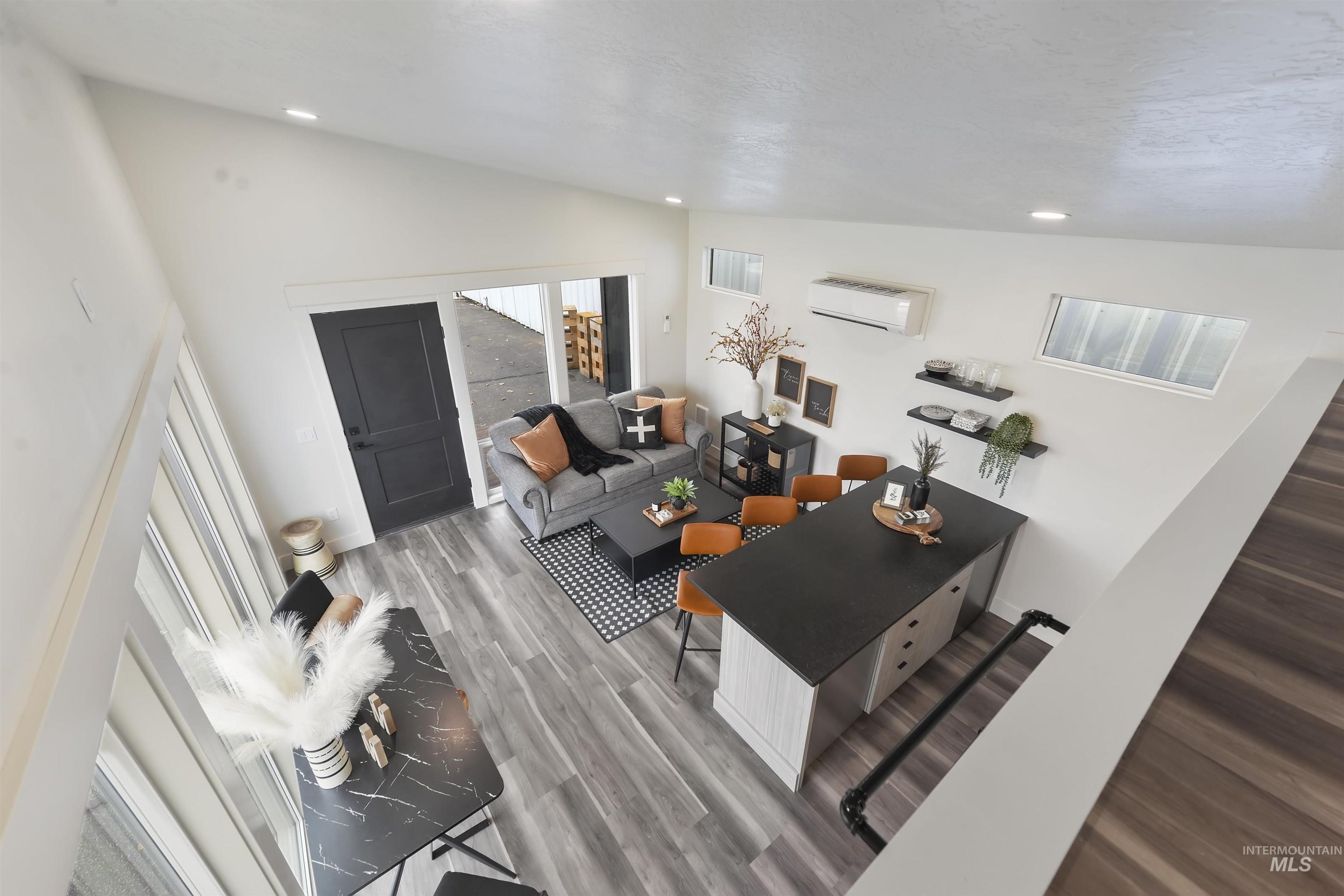 114 Raven Loop Cascade, ID 83611 - Photo 9 of 15