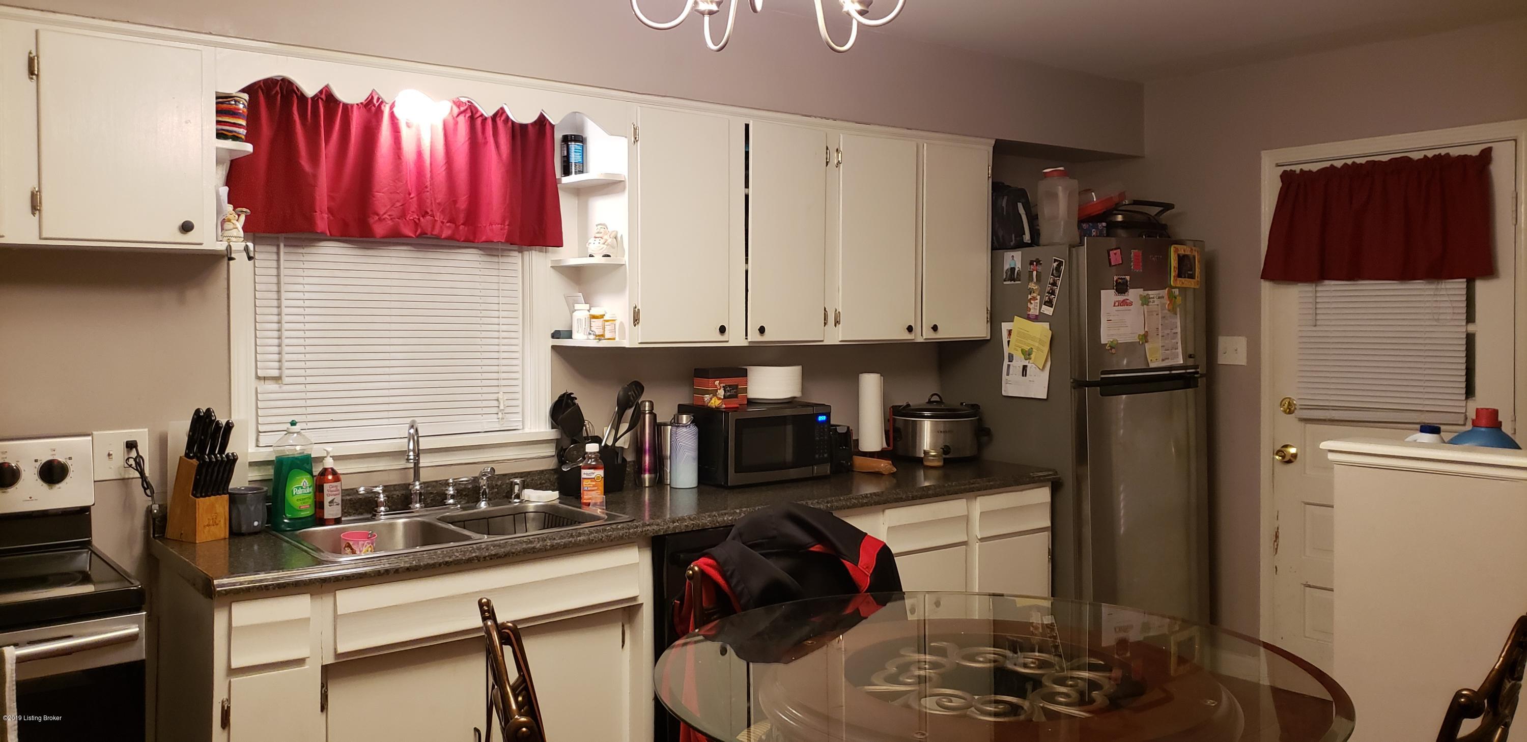 10608 Deering Road Louisville, KY 40272 - Photo 5 of 6 20191216_183522