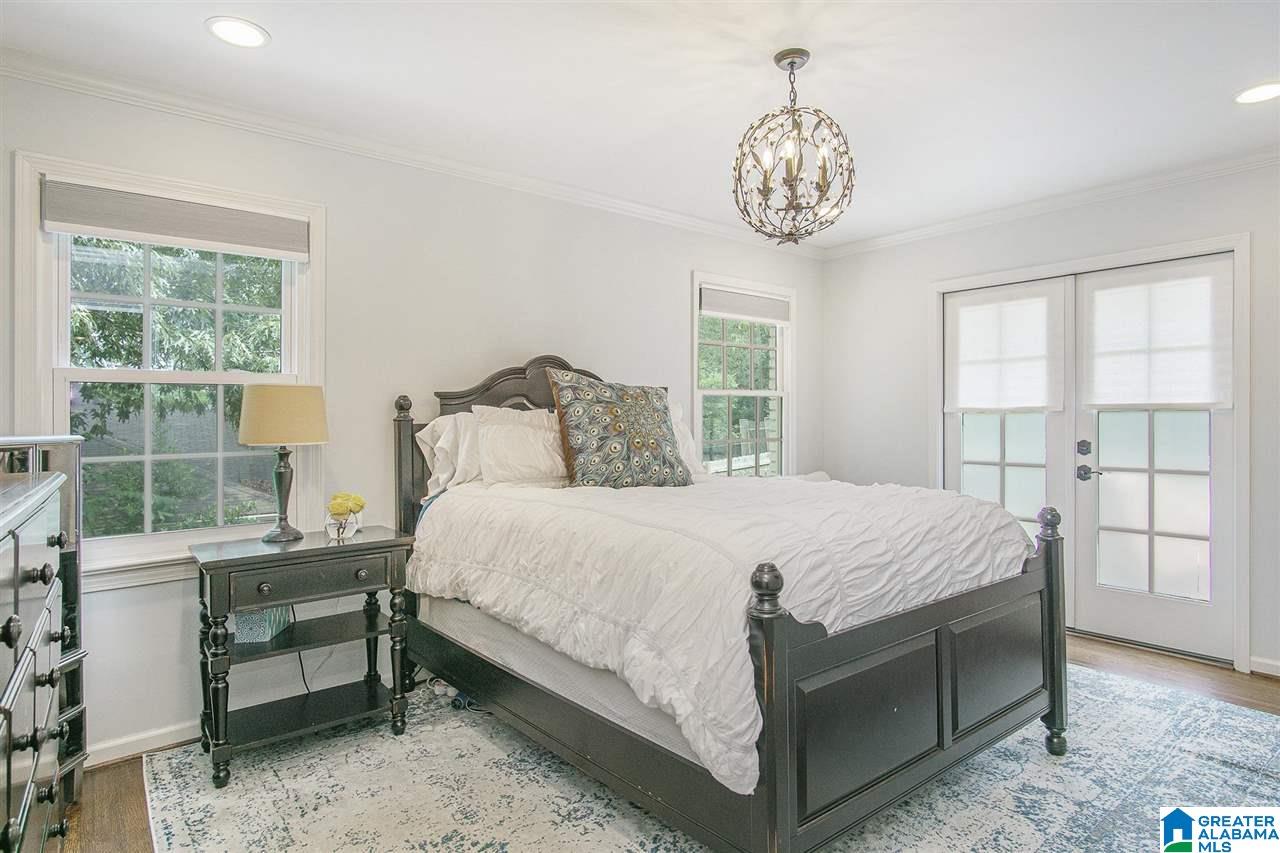 3164 Dolly Ridge Drive Birmingham, AL 35243 - Photo 15 of 44