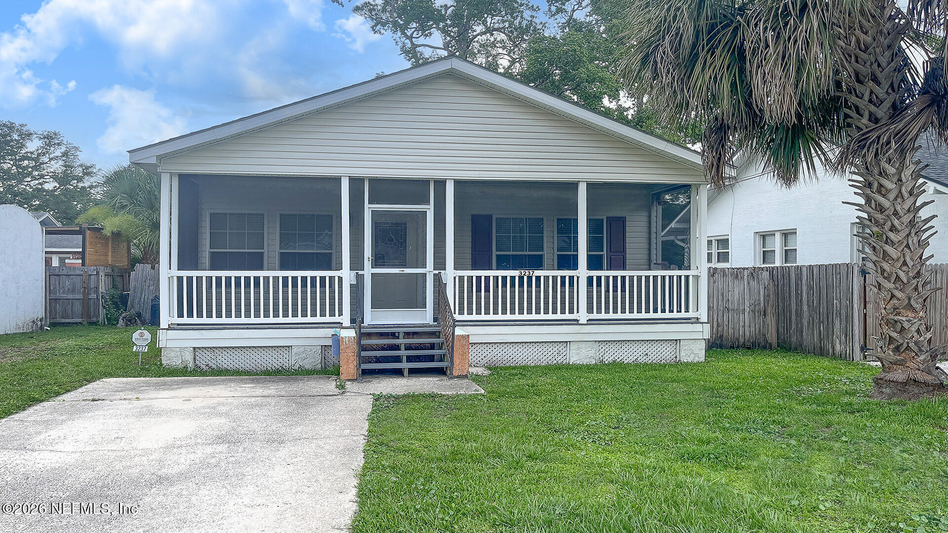 3237 Mayflower Street Jacksonville, FL 32205 - Photo 1 of 24 Welcome Home!