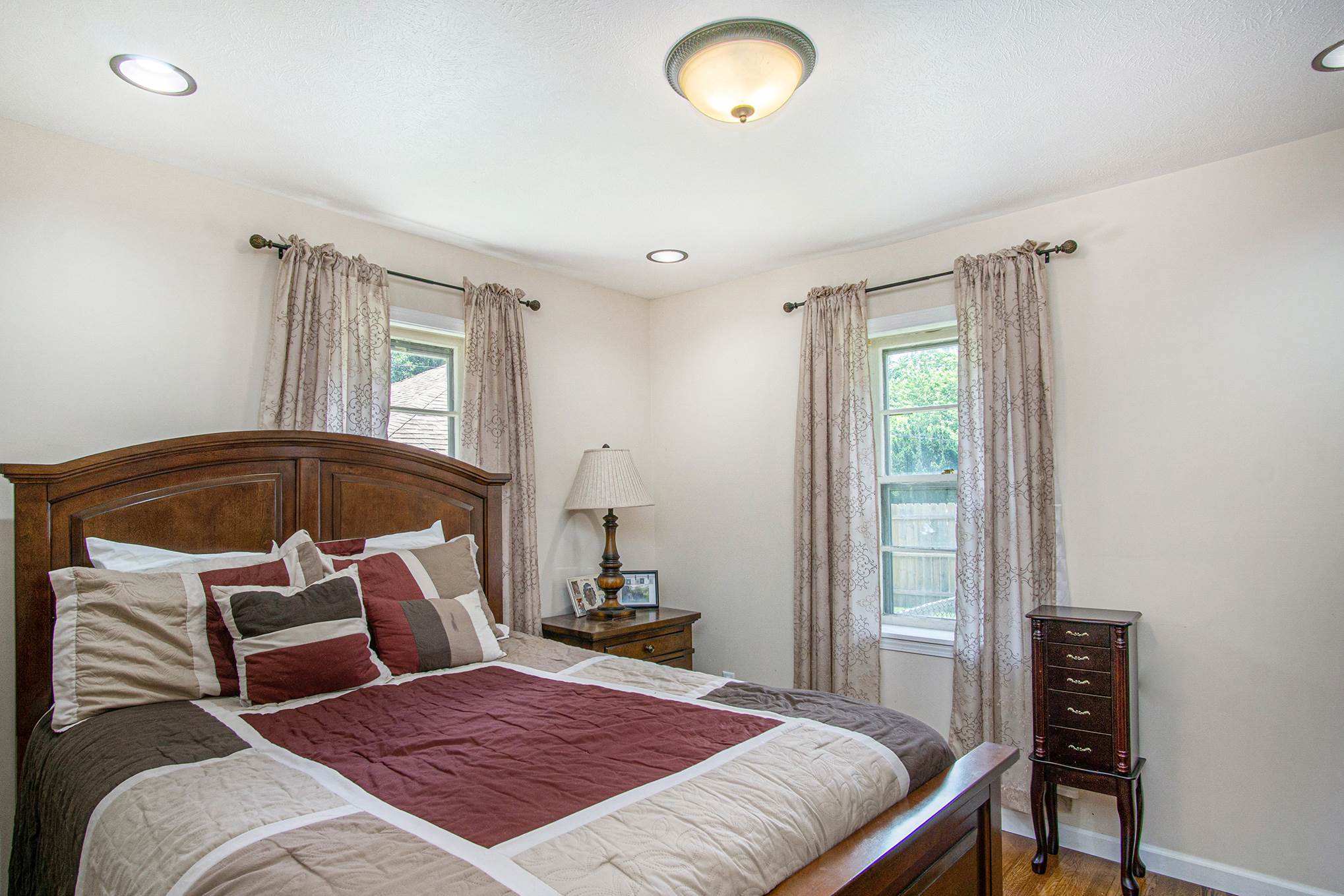 3441 Locust Road South Bend, IN 46614 - Photo 15 of 30 Gallery Image 15