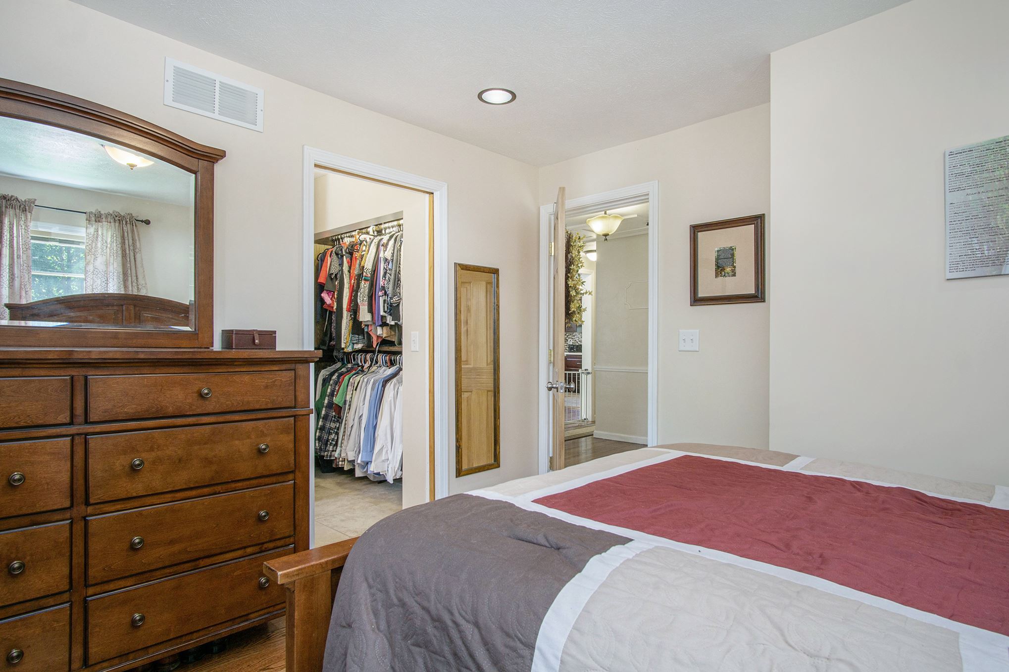 3441 Locust Road South Bend, IN 46614 - Photo 16 of 30 Gallery Image 16