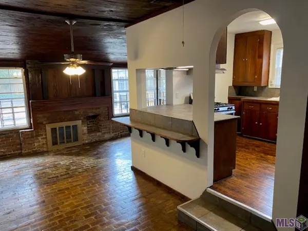 $2,400 | 4646 Loyola Drive, Baton Rouge, LA 70808
