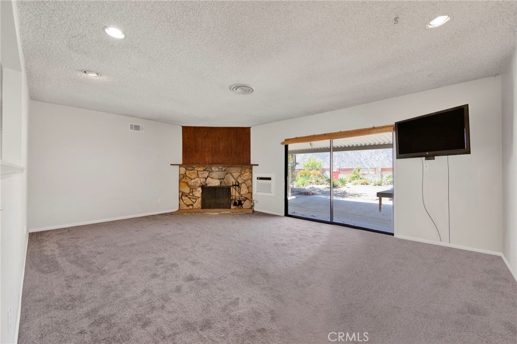 7217 Lonzo Street Tujunga, CA 91042 - Photo 5 of 29